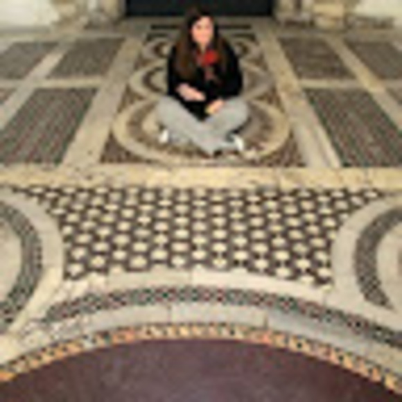 Meet your Posher, Samantha - Picture 1 of 1